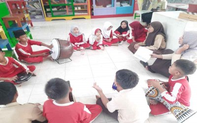 Tim Hadrah MIN 11 Gunungkidul Mantapkan Persiapan Sambut Maulid Nabi