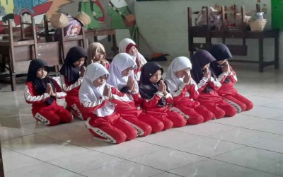 Semangat Berlatih, Siswa Kelas 2 MIN 11 Gunungkidul Asah Bakat Melalui Ekstrakurikuler Tari