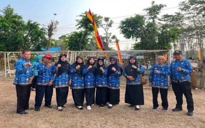 GTK MIN 11 Gunungkidul Ikuti Upacara HUT ke-81 RI di Lapangan Kapanewon Ponjong